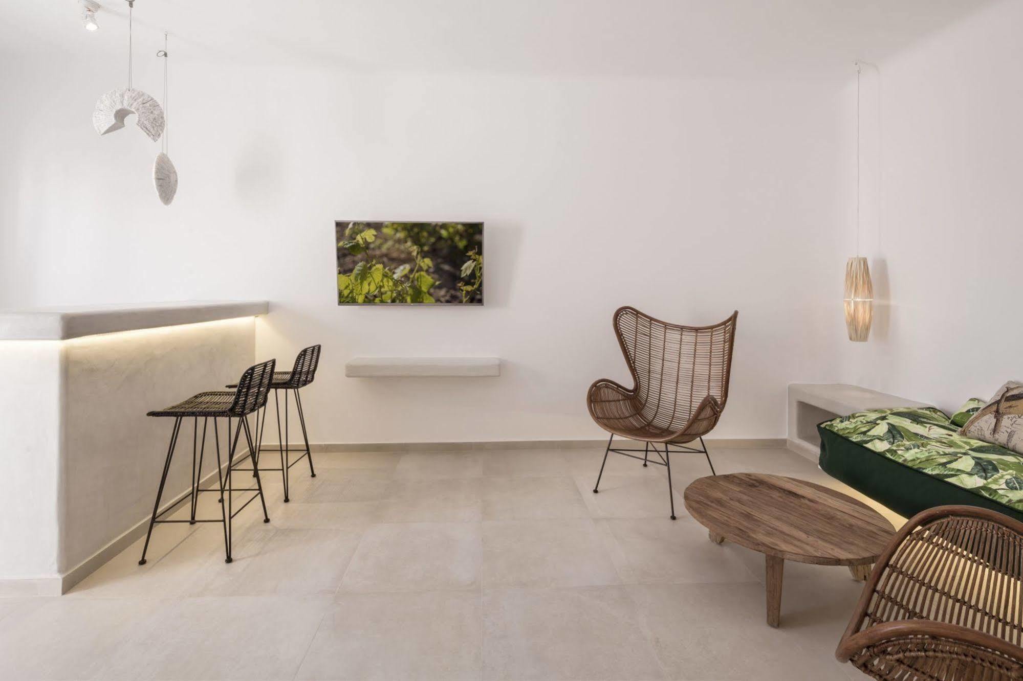 Art Hotel Santorini (Adults Only) 피르고스 외부 사진