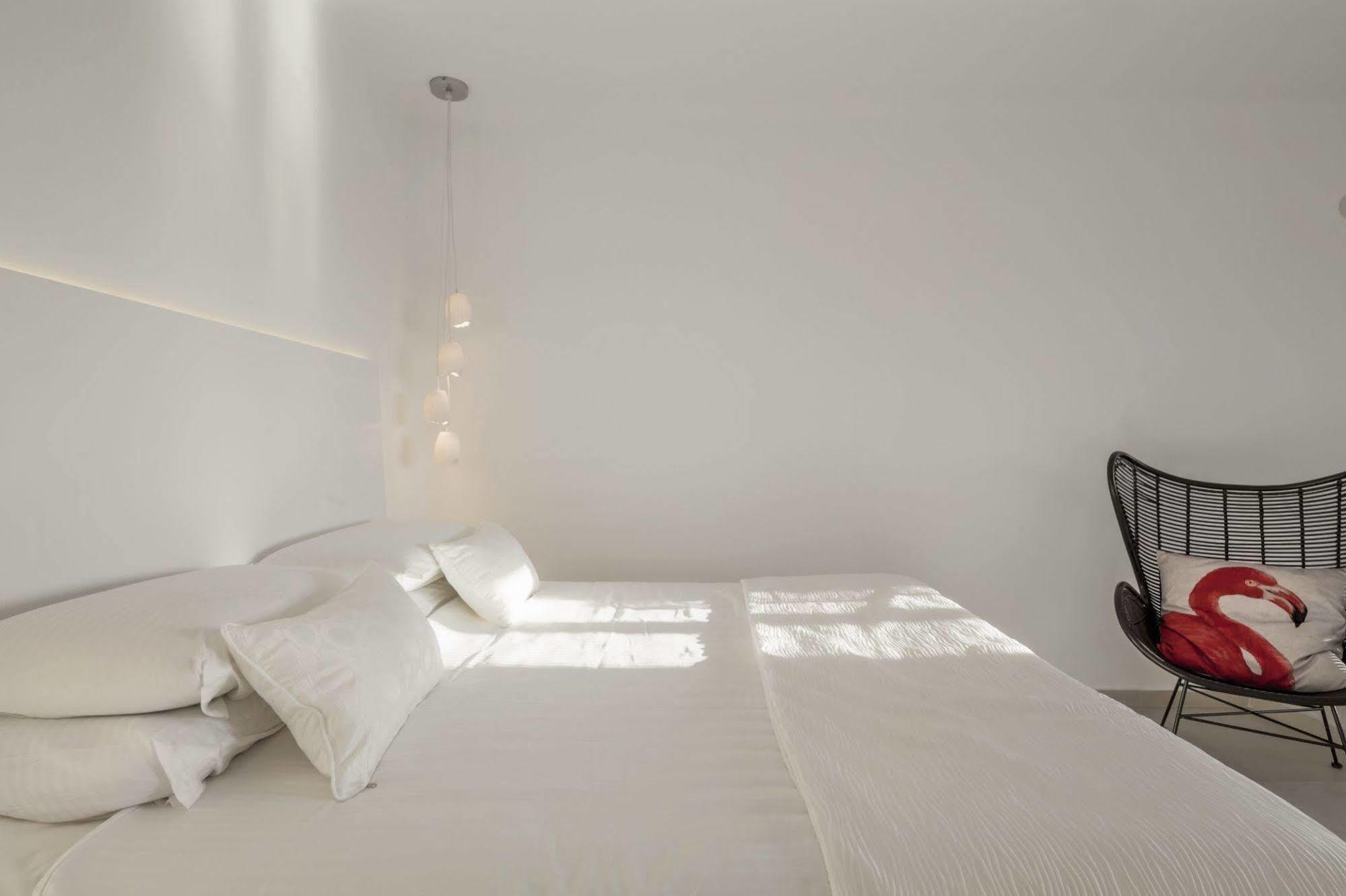 Art Hotel Santorini (Adults Only) 피르고스 외부 사진